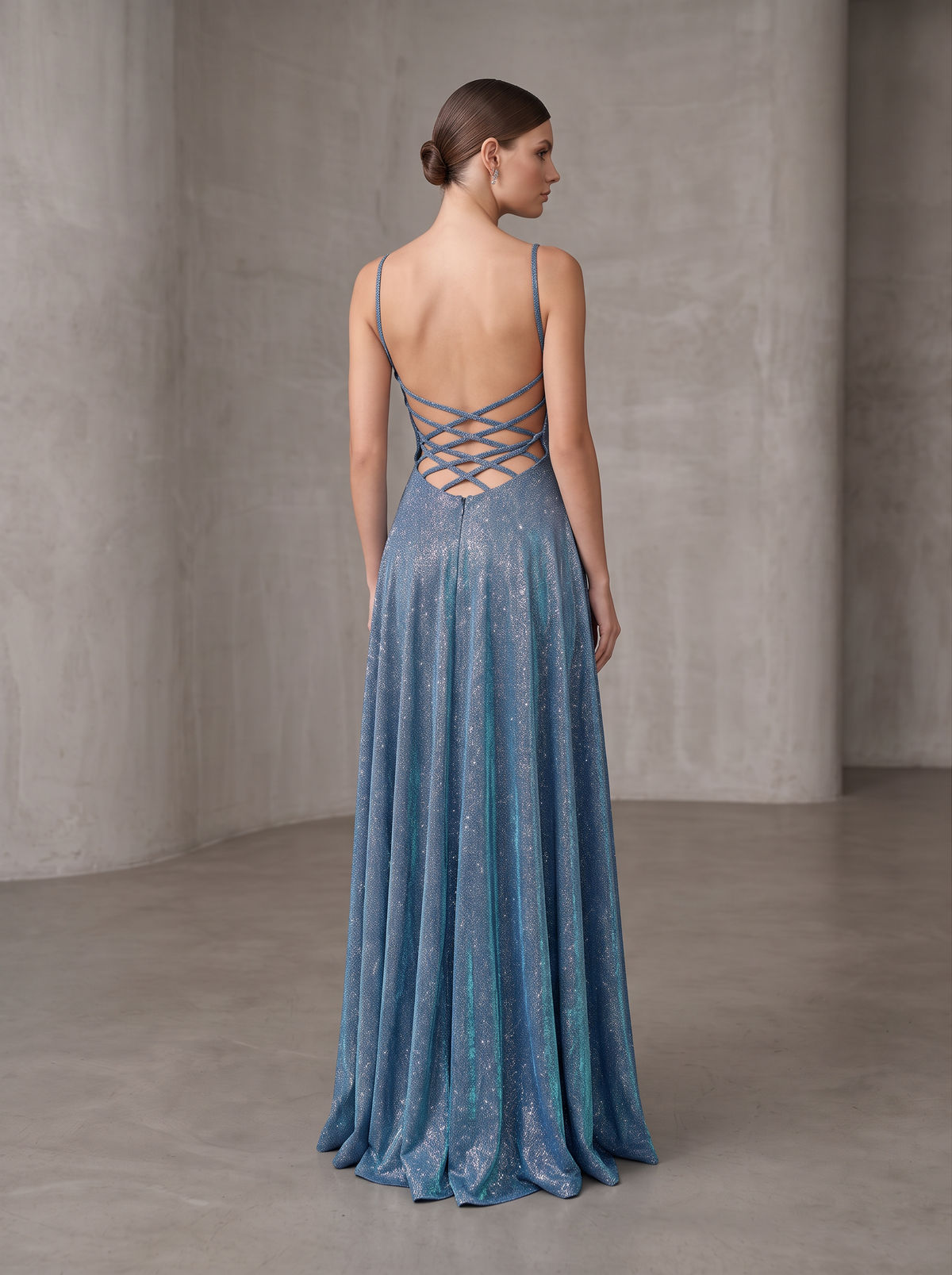 Vestido Glitter Iridiscente azul - espalda con cordones entrecruzados