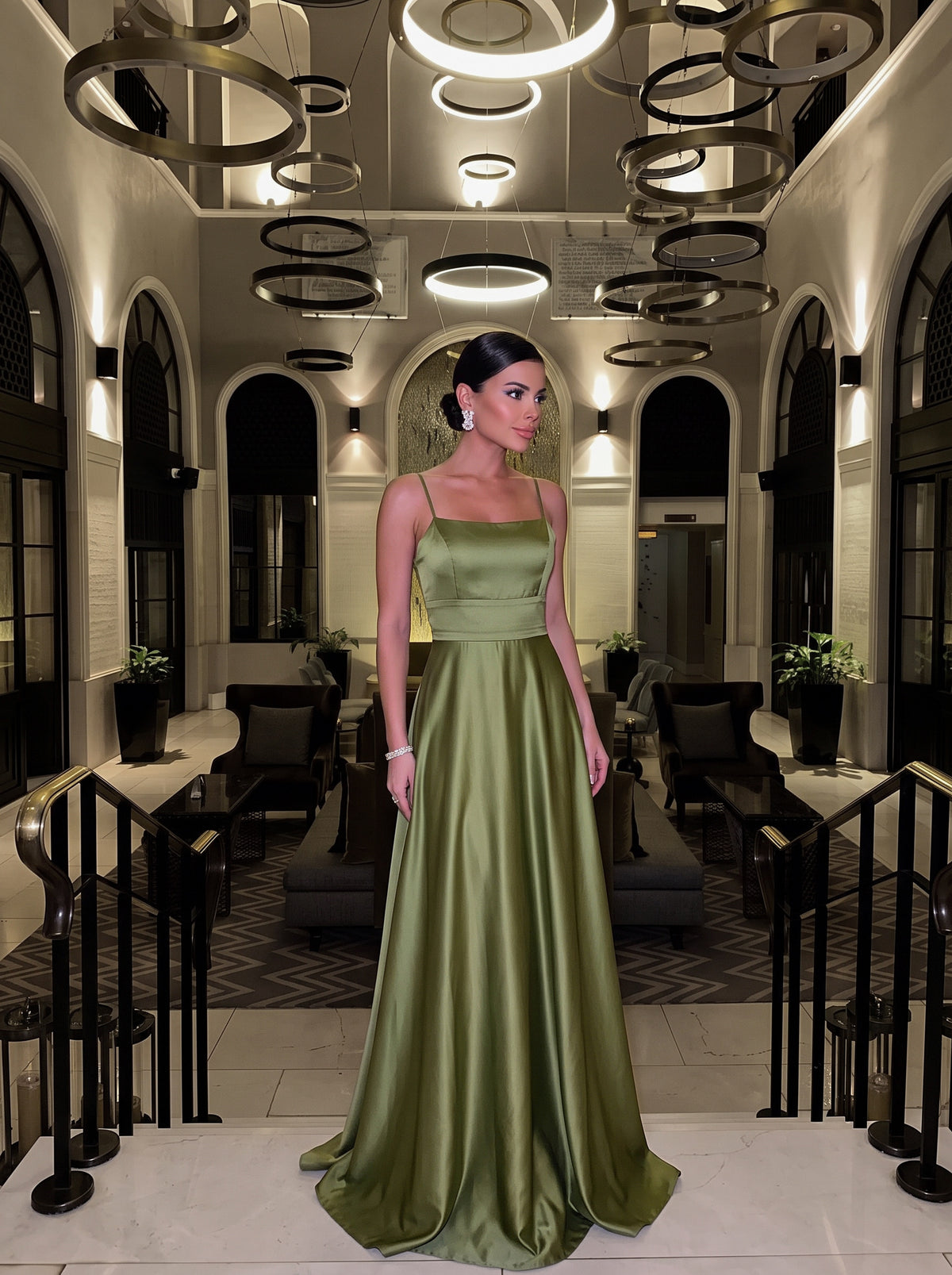 VESTIDO SATÉN PRETINA